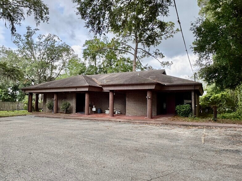 1906 Debarry Ave, Orange Park, FL à vendre - Photo de l’immeuble – Image 1 sur 9