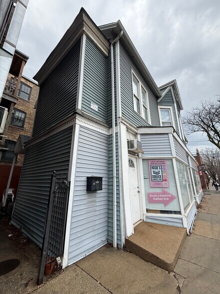 2606 N California Ave, Chicago, IL à vendre - Photo de l’immeuble – Image 2 sur 7