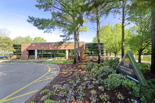 5040 Corporate Woods Dr, Virginia Beach, VA à louer Photo principale– Image 1 sur 6