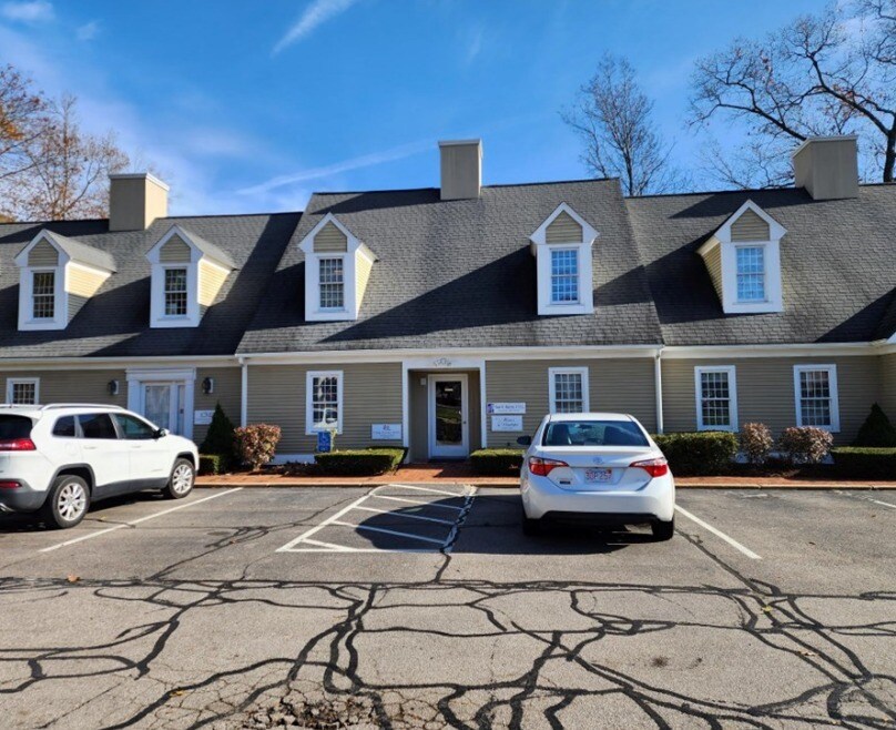 420 S Washington St, North Attleboro, MA à louer Photo principale– Image 1 sur 6