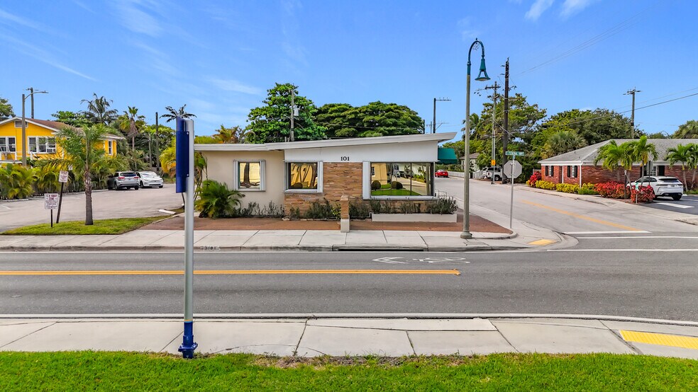101 S Federal Hwy, Lake Worth, FL à vendre - Photo de l’immeuble – Image 1 sur 35