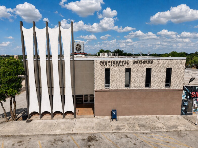 6836 San Pedro Ave, San Antonio, TX à louer - Photo de l’immeuble – Image 2 sur 38
