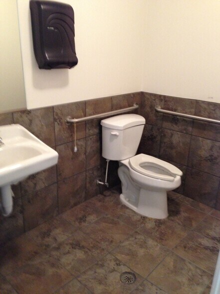 652-728 W 1725 N, Logan, UT à louer - Photo de l’immeuble – Image 3 sur 5