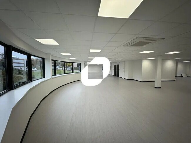 Plus de détails pour 1 Rue Du Parc, Oberhausbergen - Bureau à vendre