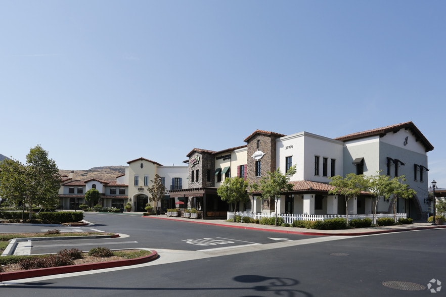 30770 Russell Ranch Rd, Westlake Village, CA à louer - Photo principale – Image 1 sur 10