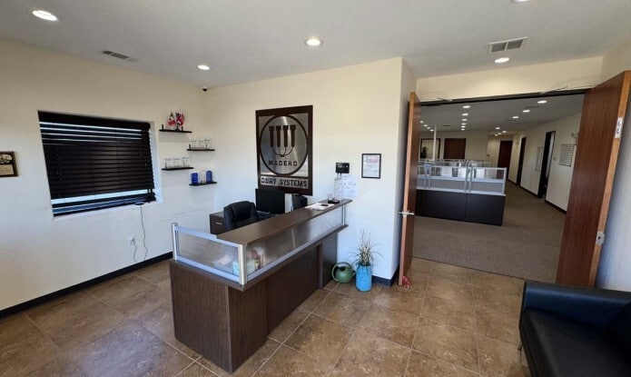 12236 Cutten Rd, Houston, TX à louer Photo intérieure– Image 1 sur 5