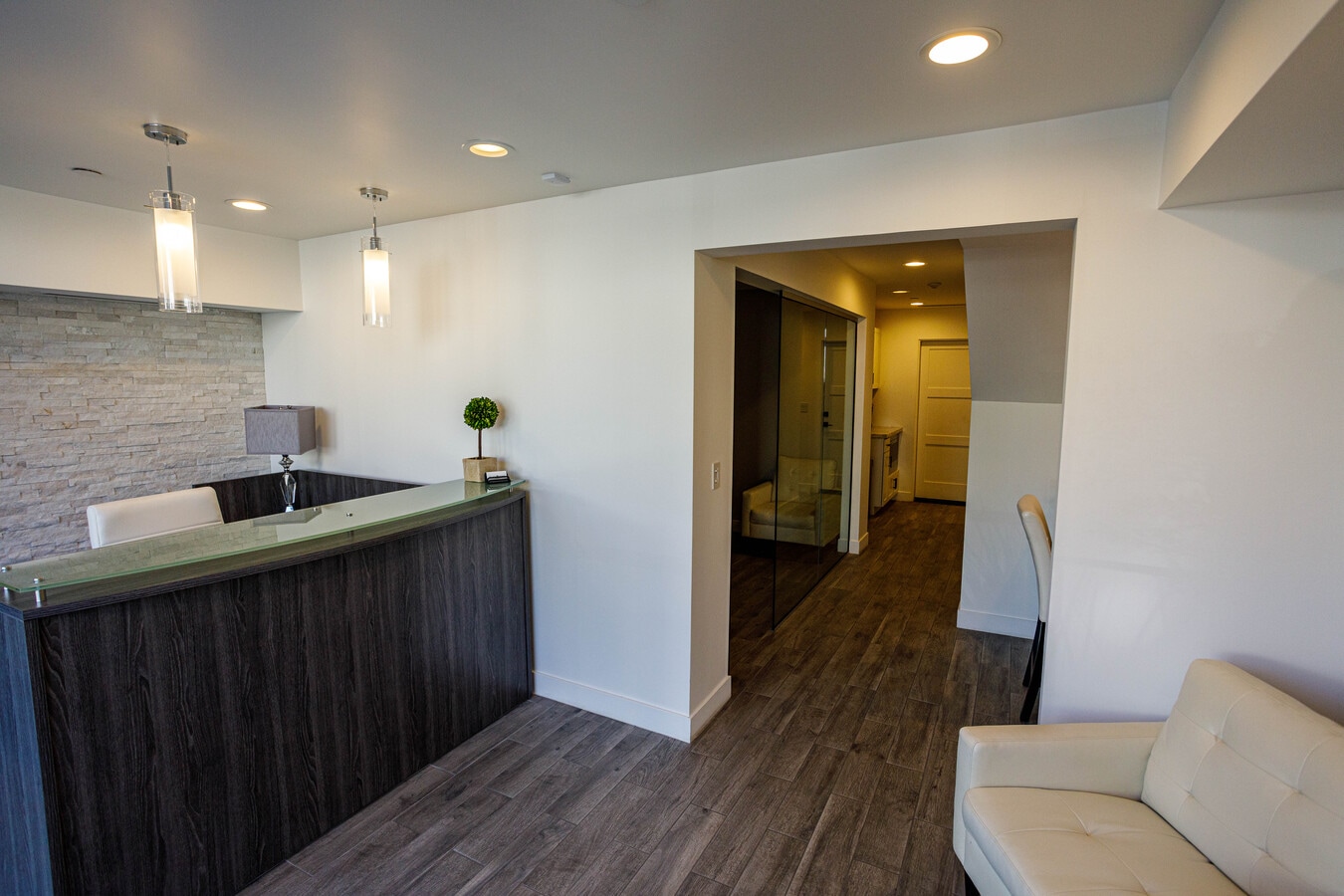 45 Goldenland Ct, Sacramento, CA 95834 - Lot 120 -  - Photo intérieure - Image 1 of 15