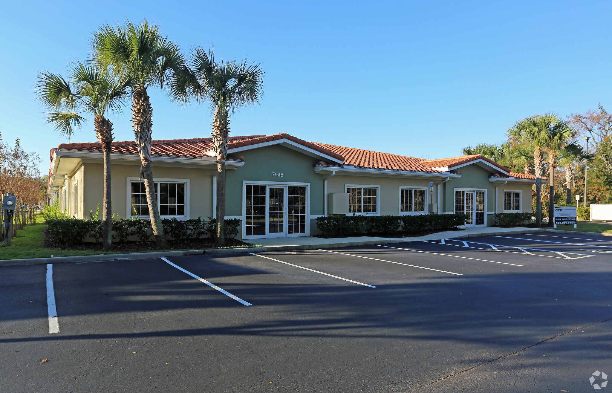 7948 Forest City Rd, Orlando, FL à louer Photo principale– Image 1 sur 10