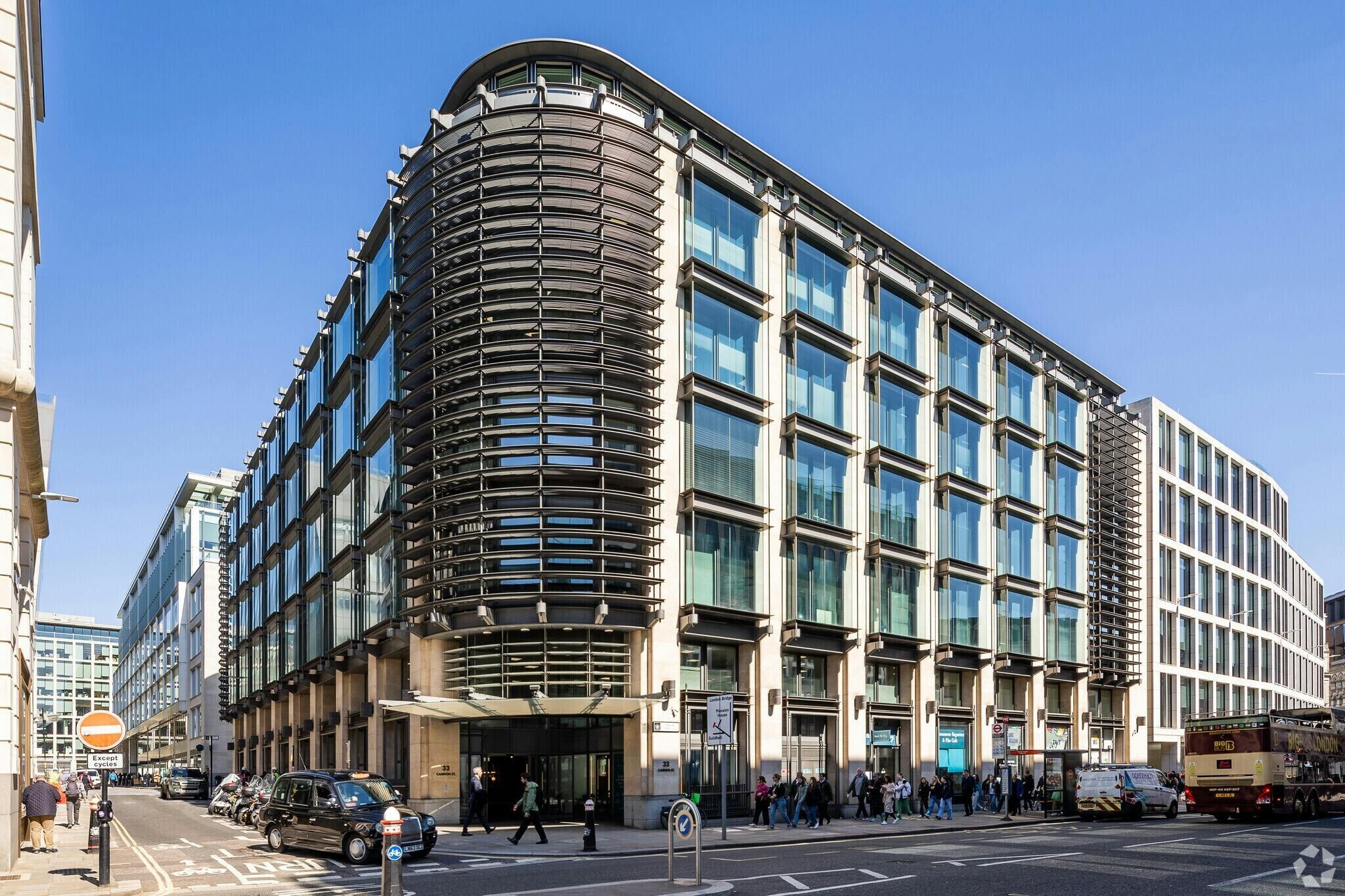 27-37 Cannon St, Londres à louer Photo de l’immeuble– Image 1 sur 2