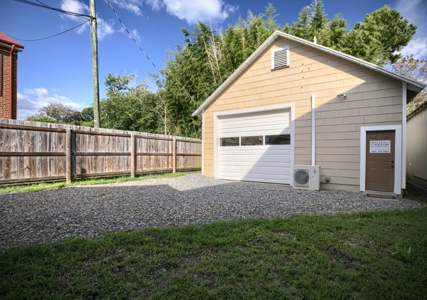 55 Cross St, Urbanna, VA à vendre - Photo de l’immeuble – Image 3 sur 26