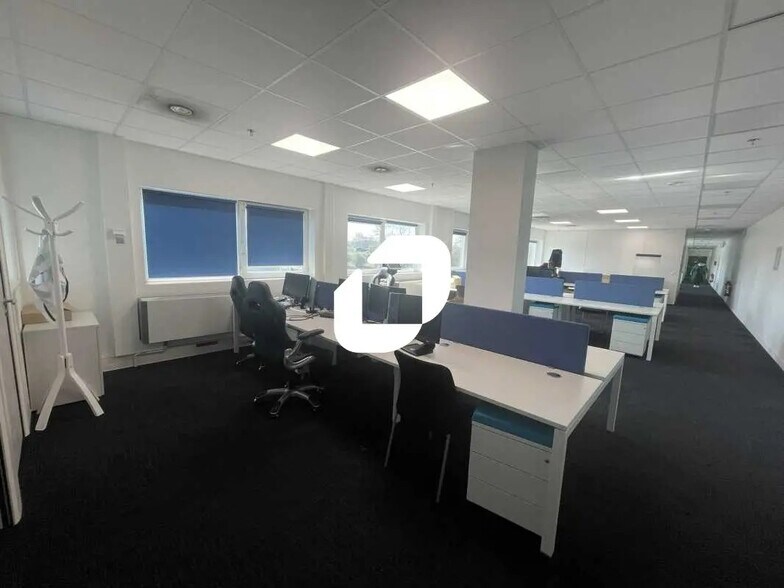 Bureau dans Massy à louer - Photo de l’immeuble – Image 3 sur 10