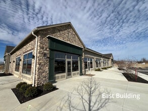 SWC of Roberts Road and Alton Darby Road, Hilliard, OH à louer Photo de l’immeuble– Image 2 sur 5