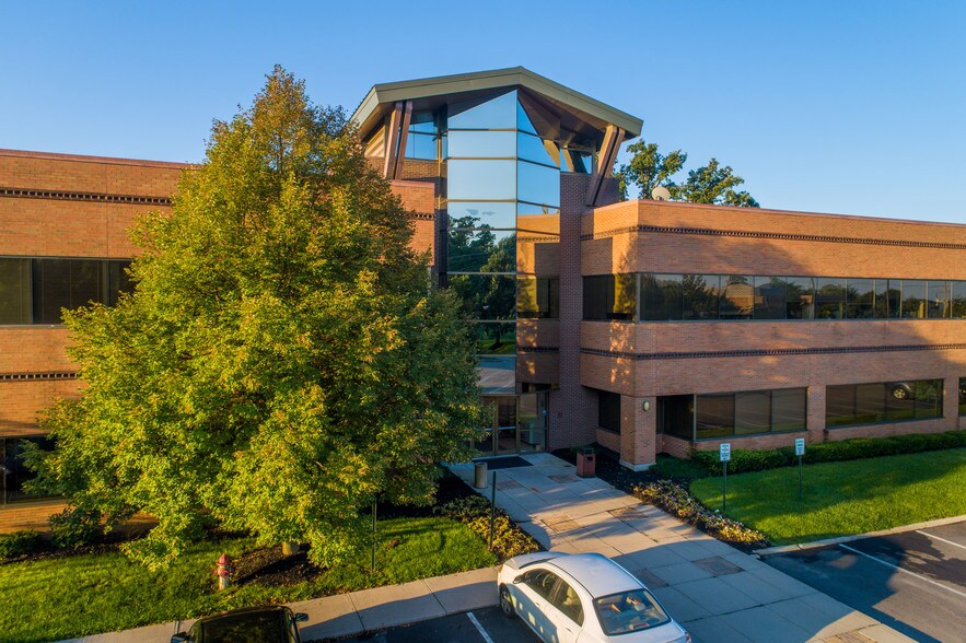 735 Taylor Rd, Columbus, OH à vendre - Autre – Image 1 sur 5