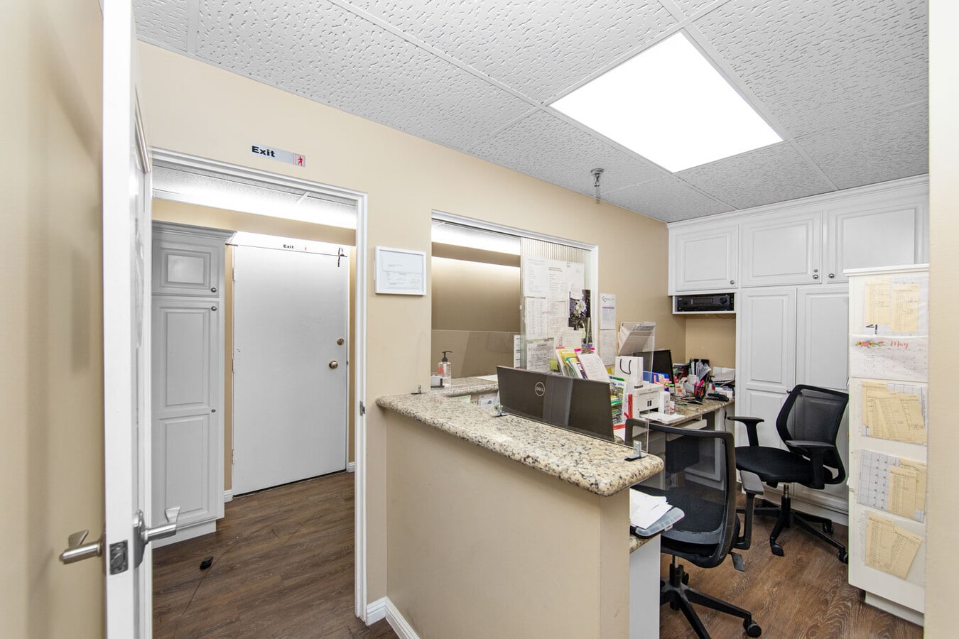 4305 Torrance Blvd, Torrance, CA 90503 - Lot 505 - - Photo intérieure - Image 2 of 7