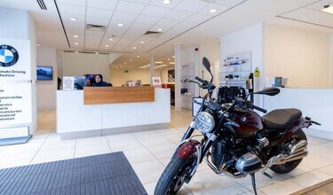 102-104 Stewarts Rd, Londres à louer Photo intérieure– Image 1 sur 5