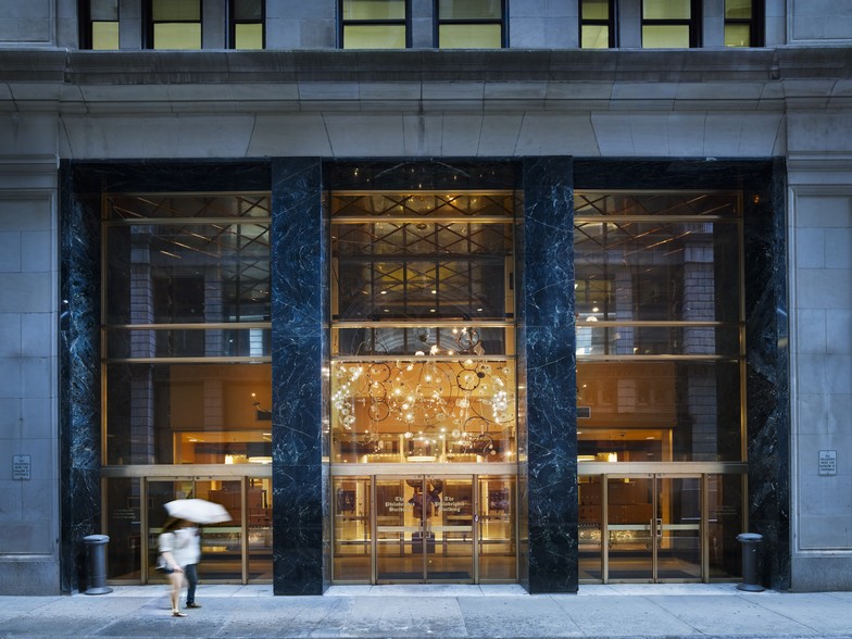 1315 Walnut St, Philadelphia, PA à louer - Photo de l’immeuble – Image 2 sur 10