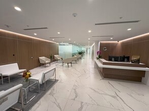 782-784 NW 42nd Ave, Miami, FL à louer Photo intérieure– Image 1 sur 7