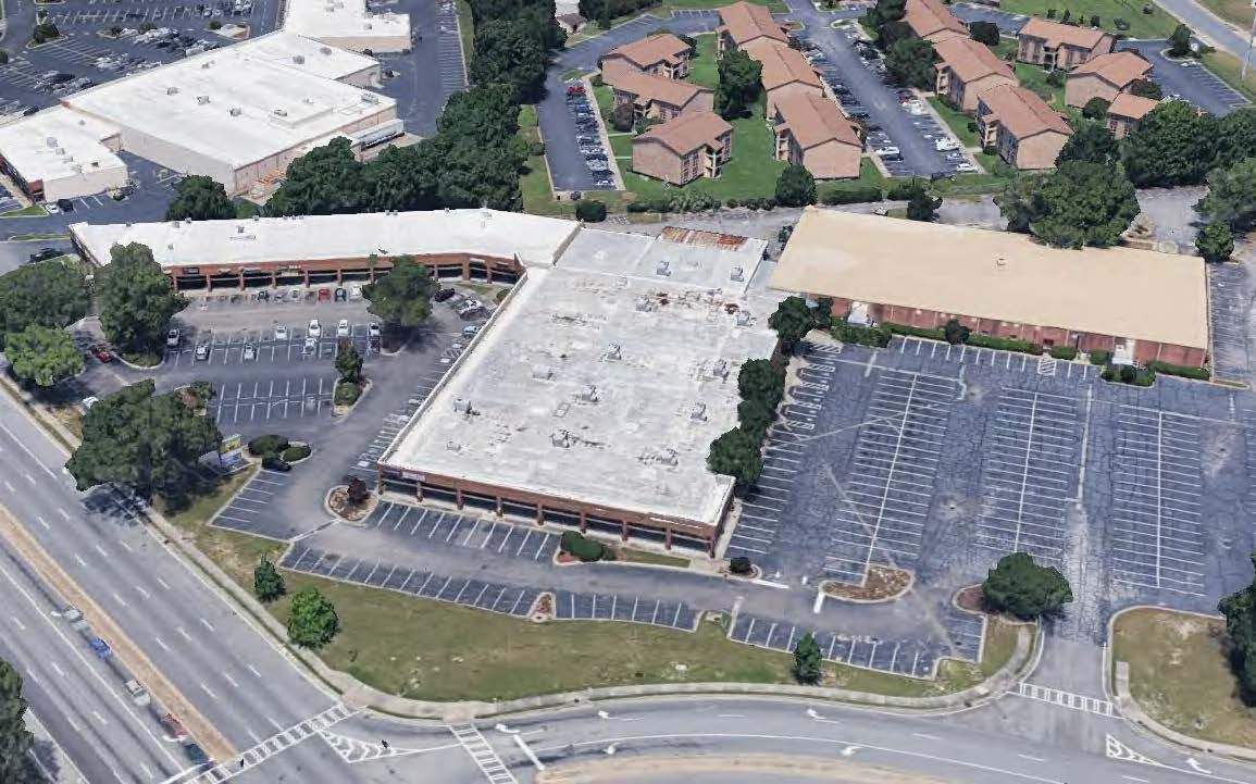 13015 Abercorn St, Savannah, GA à vendre Photo de l’immeuble– Image 1 sur 13