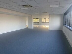 Bureau dans Saint-Didier-au-Mont-d'Or à louer Photo intérieure– Image 1 sur 2