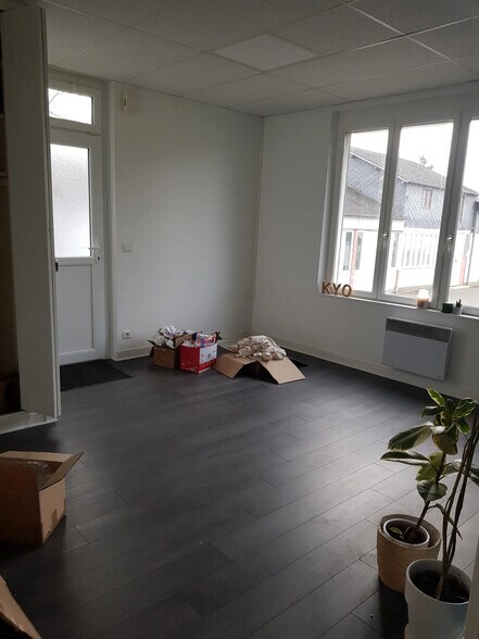 99 Avenue Louis Gallouedec, Fleury-les-Aubrais à louer - Photo de l’immeuble – Image 3 sur 7