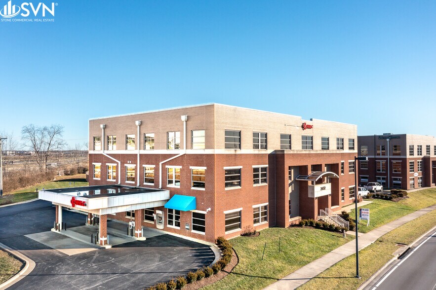 2452 Sir Barton Way, Lexington, KY à louer - Photo de l’immeuble – Image 1 sur 27