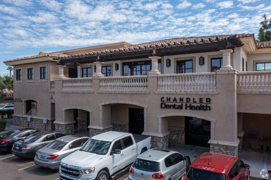 1035 W Queen Creek Rd, Chandler, AZ à louer - Photo de l’immeuble – Image 3 sur 6