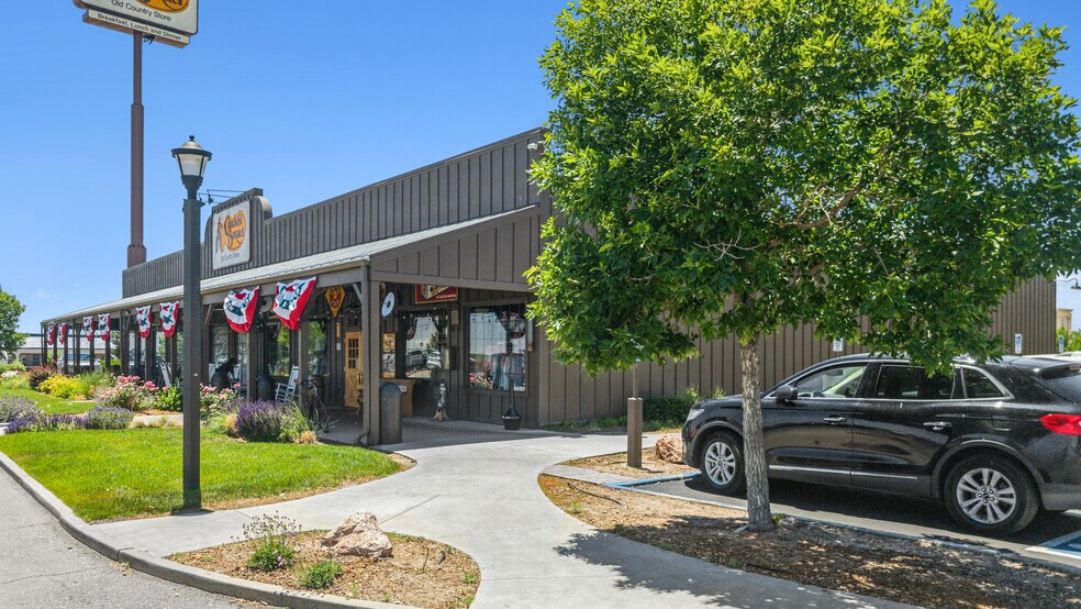 4735 N Elizabeth St, Pueblo, CO à vendre - Photo de l’immeuble – Image 2 sur 6