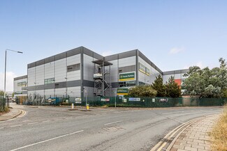 Plus de détails pour Rick Roberts Way, Londres - Industriel/Logistique à louer