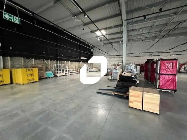 Local commercial dans Thorigny-sur-Marne à louer - Photo de l’immeuble – Image 3 sur 9