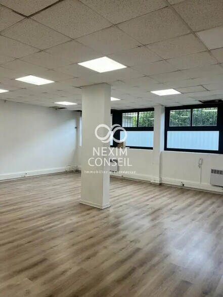 9 Rue Louvain, Courbevoie à louer - Photo de l’immeuble – Image 2 sur 8