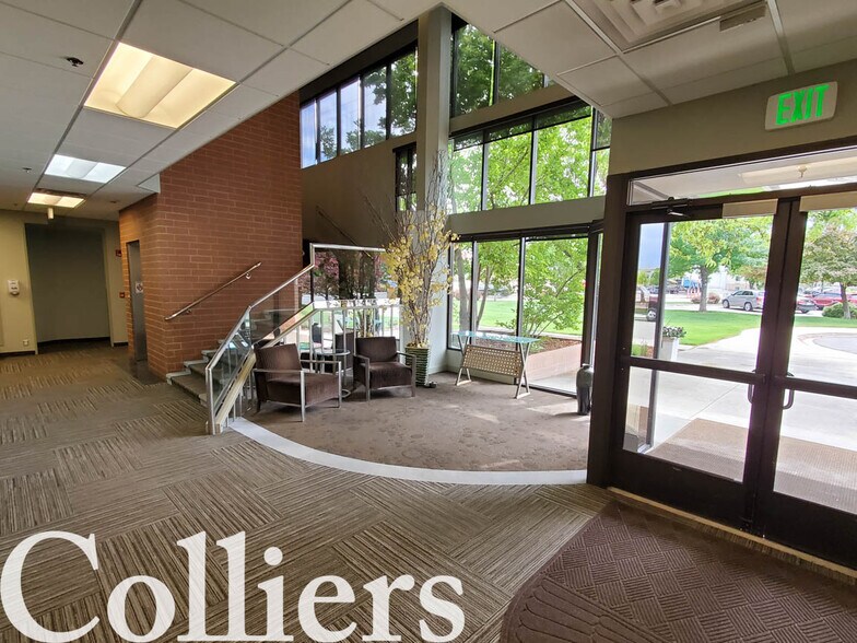 2710 Sunrise Rim Rd, Boise, ID à louer - Photo de l’immeuble – Image 2 sur 8