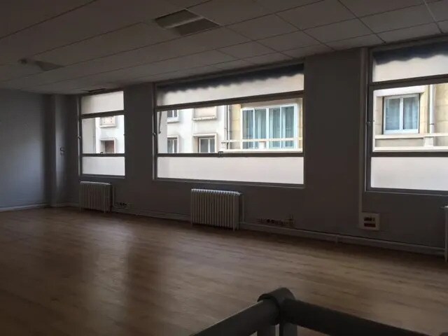 Local commercial dans Rouen à louer - Photo de l’immeuble – Image 3 sur 3