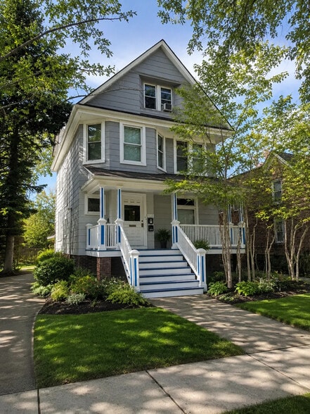 2108 Wesley Ave, Evanston, IL à vendre - Photo principale – Image 1 sur 7