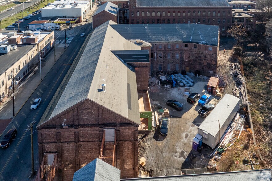 50 Spruce St, Paterson, NJ à louer - Photo de l’immeuble – Image 2 sur 2