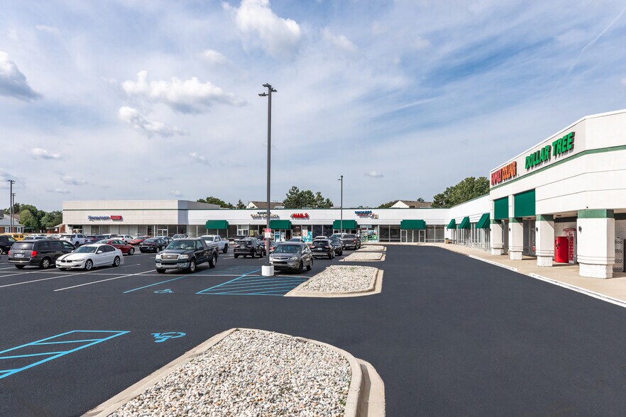 37531-37605 Harper Rd, Clinton Township, MI à louer - Photo de l’immeuble – Image 3 sur 16