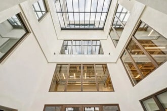 96 Rue Des Entrepreneurs, Paris à vendre Photo intérieure– Image 1 sur 8