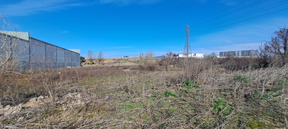 Carretera Vieja de Santander, 4, Santovenia de Pisuerga, Valladolid à vendre - Photo principale – Image 2 sur 13