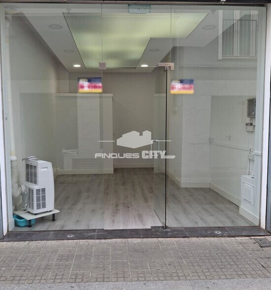 Bureaux/Local commercial dans Calella, Barcelona à louer - Photo de l’immeuble – Image 2 sur 4