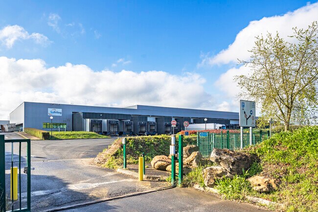 Plus de détails pour Bureau, Local d'activités à louer