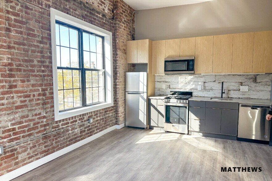 72 Arlington Ave, Jersey City, NJ à vendre - Photo de l’immeuble – Image 3 sur 5