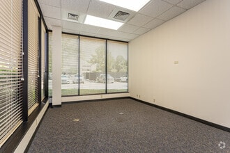 5757 Corporate Blvd, Baton Rouge, LA à louer Photo intérieure– Image 1 sur 5