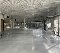 6950 Portwest Dr, Houston, TX à louer Photo intérieure– Image 2 sur 4