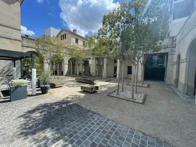 Plus de détails pour Bureau à louer