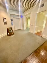 1539 Jackson Ave, New Orleans, LA à louer Hall d’entrée– Image 2 sur 7