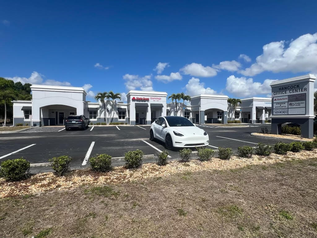 3443 Hancock Bridge Pky, North Fort Myers, FL à louer Photo principale– Image 1 sur 9