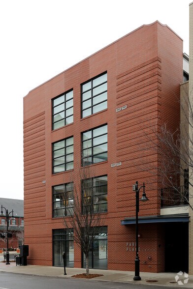 400 E Main St, Louisville, KY à louer - Photo de l’immeuble – Image 2 sur 6