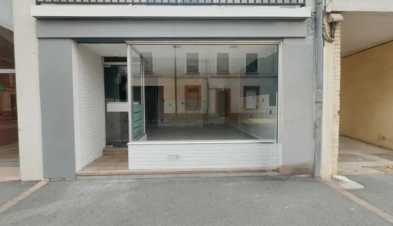 Local commercial dans Reims à louer Photo de l’immeuble– Image 1 sur 6