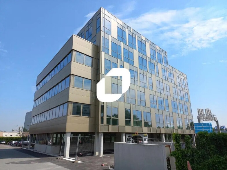 377 Rue Jules Guesde, Villeneuve-d'Ascq à louer - Photo de l’immeuble – Image 3 sur 11