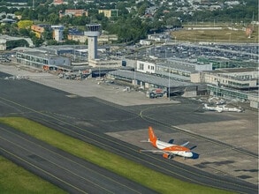 Mérignac - VUE AÉRIENNE  vue de carte