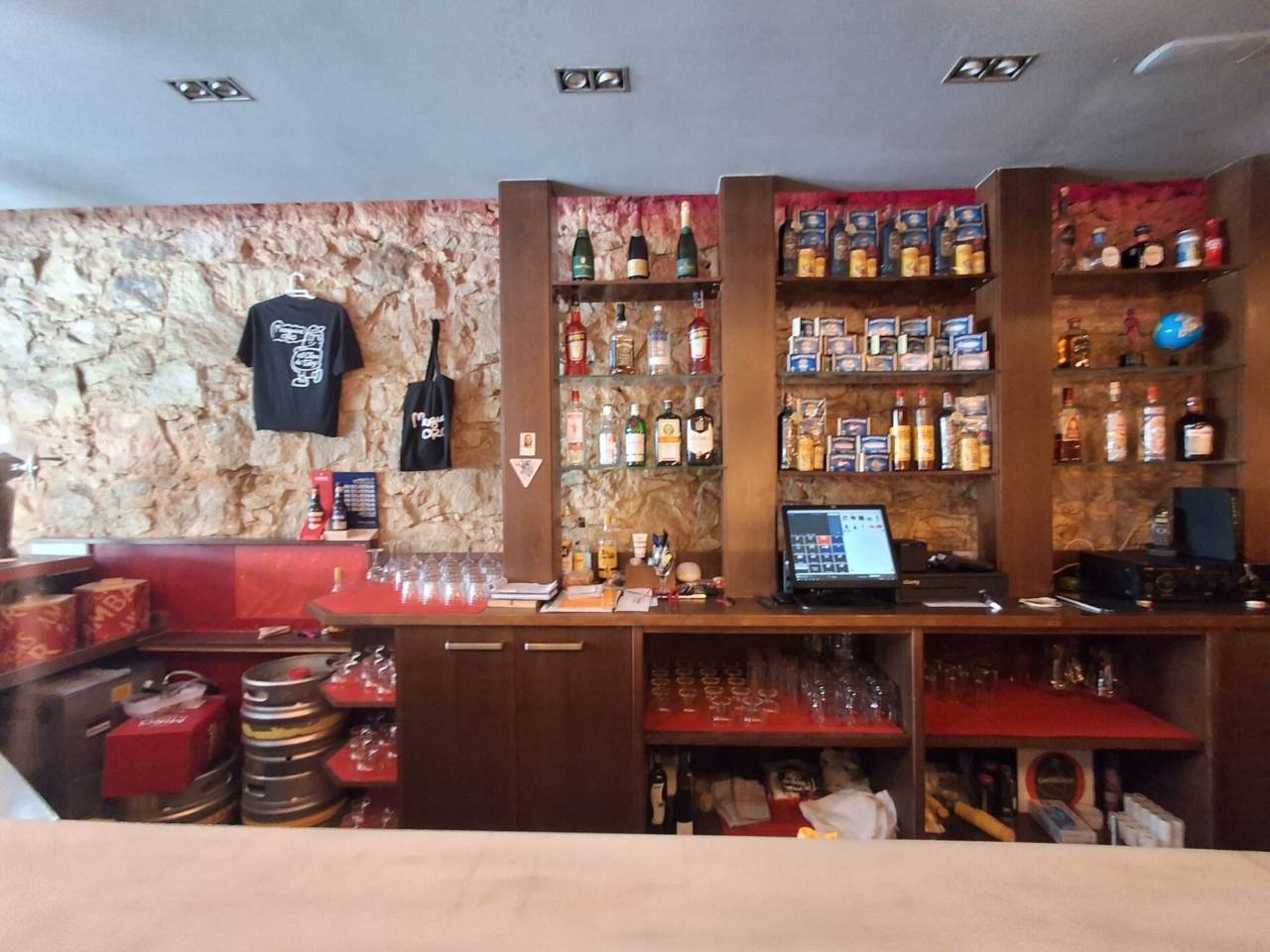 Local commercial dans Barcelone, Barcelona à louer Photo intérieure– Image 1 sur 3